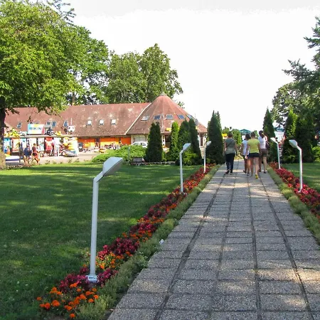 Balatontourist Fured-2 By Interhome 펜션