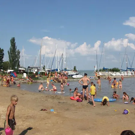 펜션 Balatontourist Fured-2 By Interhome 블로톤퓌레드