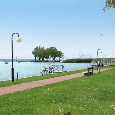 Balatontourist Fured-2 By Interhome
